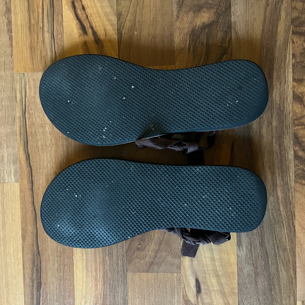 Sandal - Picture 2 of 2
